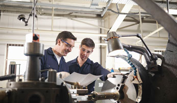 聚氨酯增硬劑，專為提高仿木硬泡制品的結構強度設計，使其手感更像木材